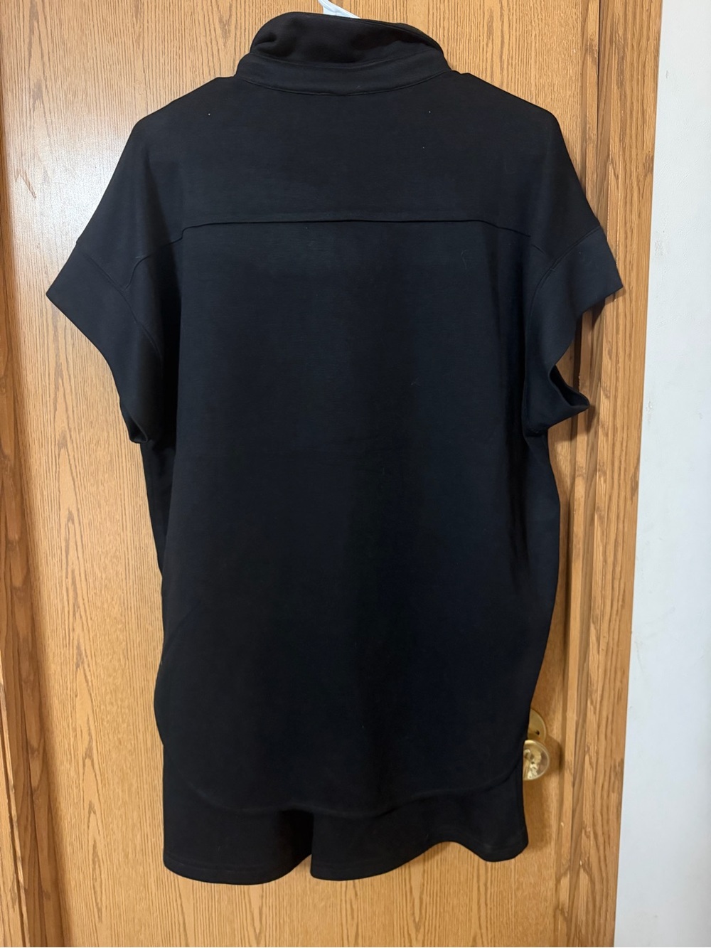 Umgee Black Collared Button Front Romper Size Small Short Sleeve Oversized - Picture 3 of 4